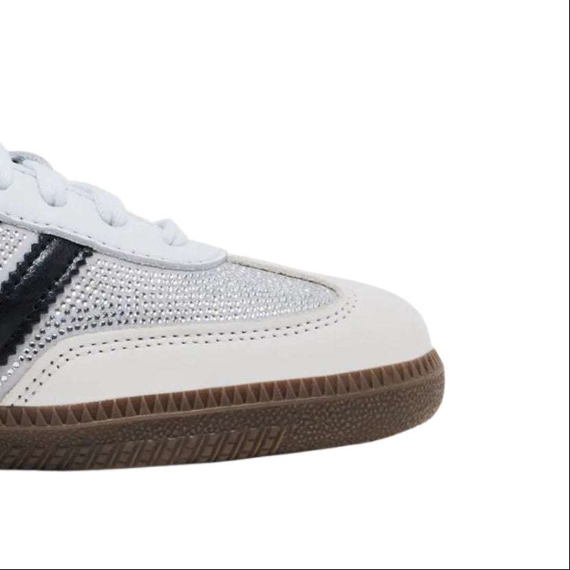 White Wear Luvensi