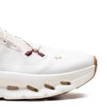 White Wear Luvensi
